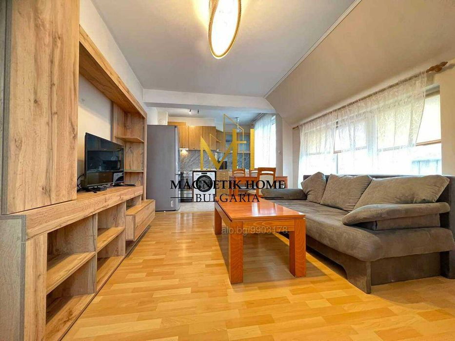 Дава се под наем Двустаен апартамент в Бургас, Център - 65 кв.м за 408 € - Снимка #1