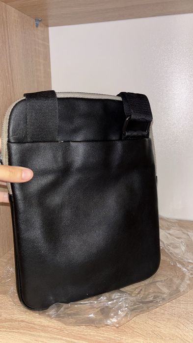 Borsetă Guess gri