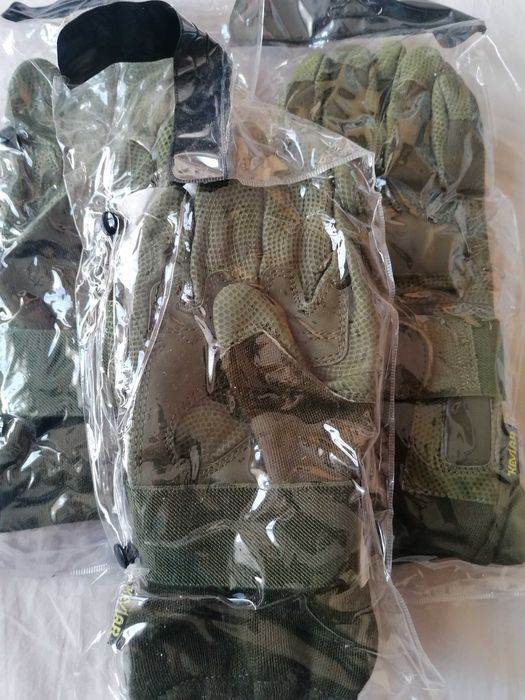 Mănuși, mănuși, mănuși