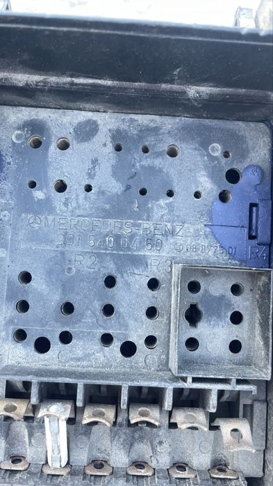 Блок предохранителей Мерседес 190