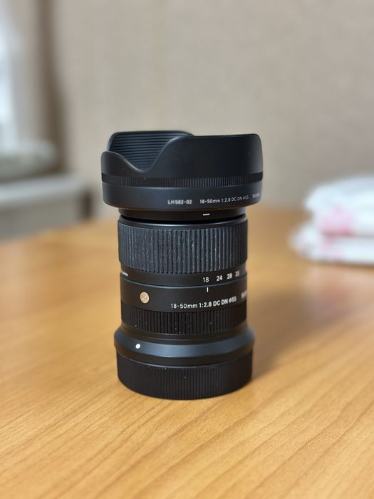 продам объектив Sigma 18-50 mm f2.8 canon rf