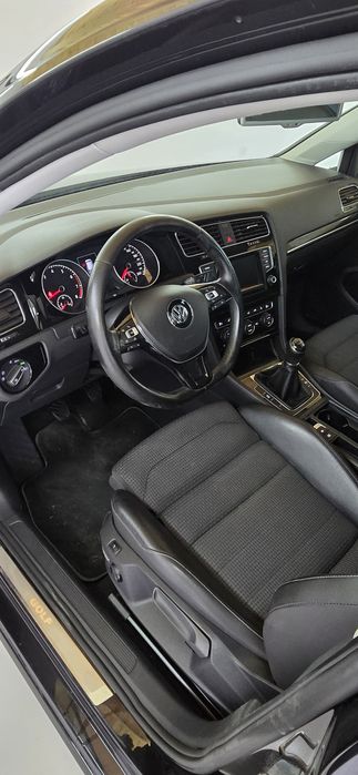 Vw GOLF 7 an 2014 posibilitatea rate trasport gratuit