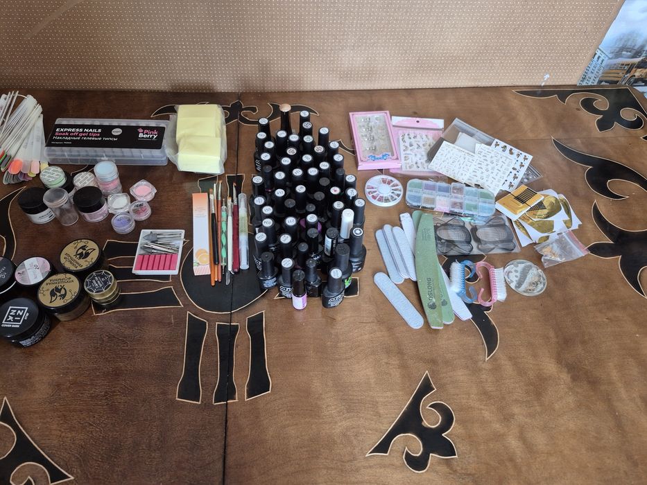 Продам все для маникюра