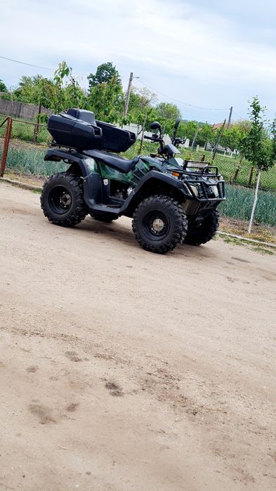 Vând ATV linhai 300