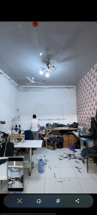 "Arabon" Savdo majmuasida Doʻkon sotiladi