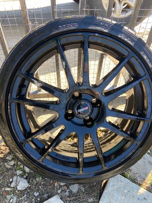 Гуми с джанти Alutec 205/40 R18