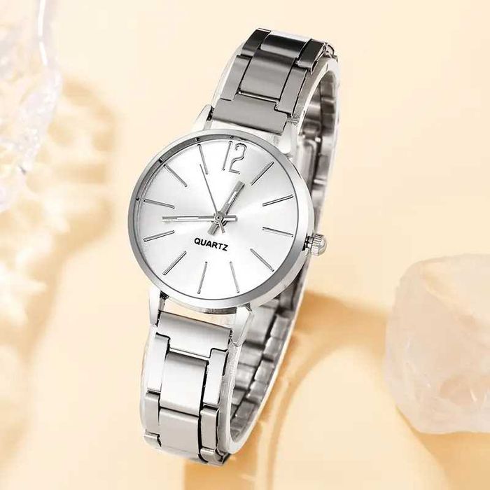 Нов нежен дамски комплект - часовник, колие, гривна, обеци и пръстен