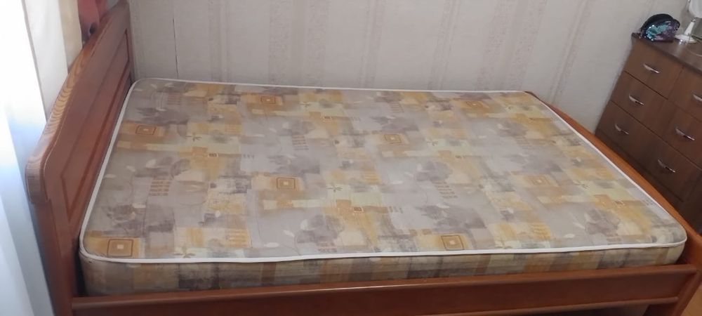 Продам матрас на кровать 117*195