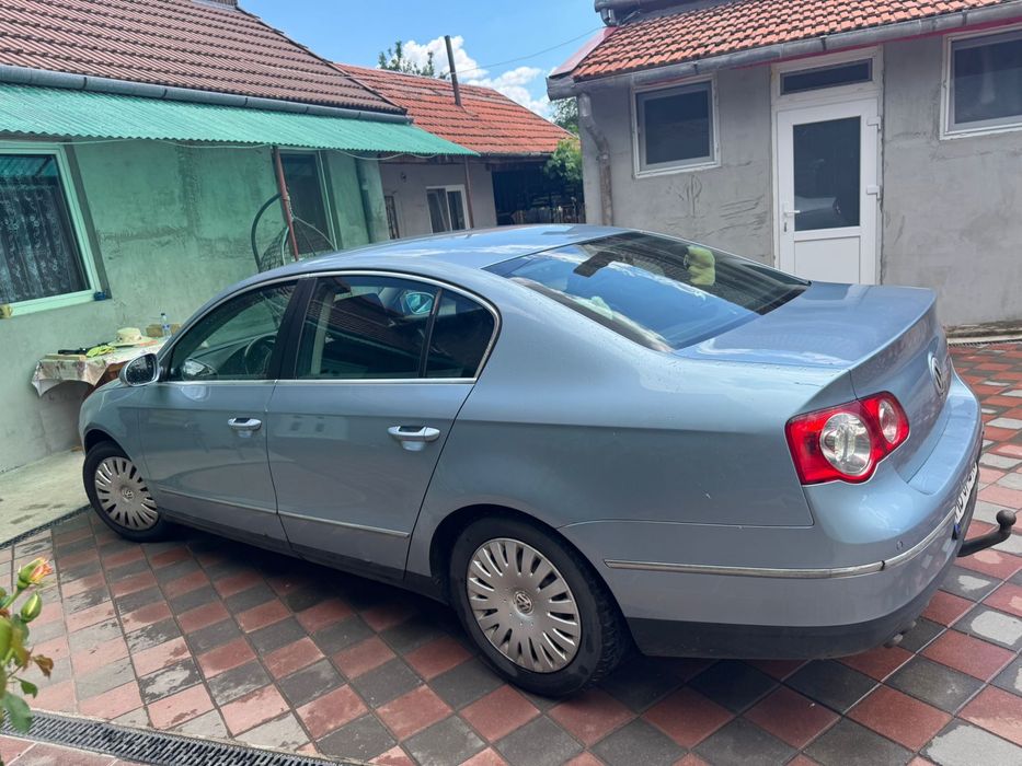 Vând VW Passat B6