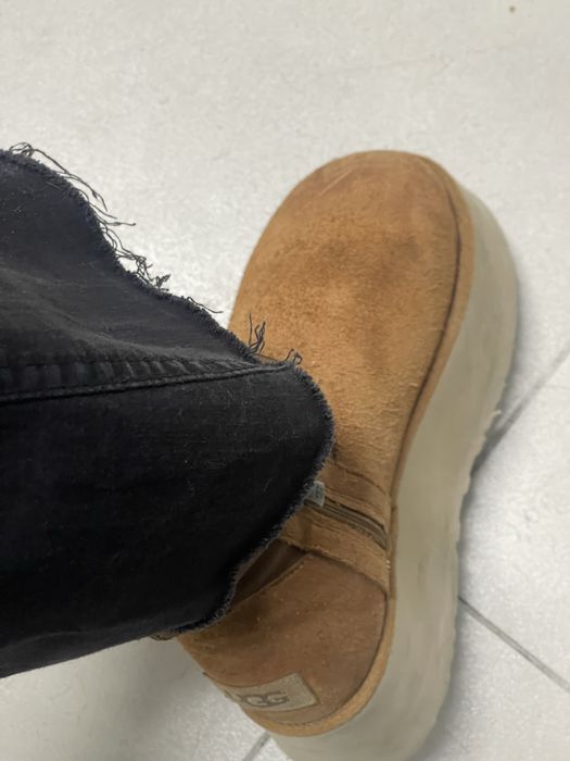 Ugg marimea 37  piele naturala