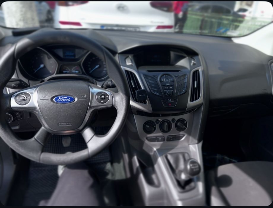 Ford focus 2014 1.0 ecobooster benzina perfecta stare de functionare masina personala