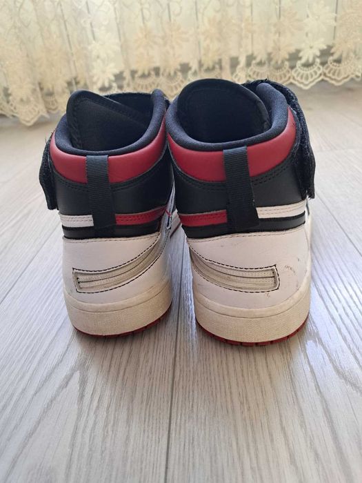 Nike Air Jordan 1 High Marime 43 EU