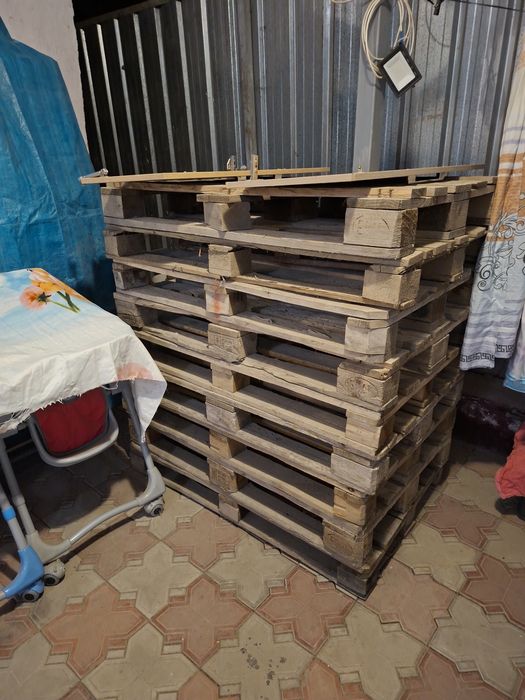 Поддон палеты продам