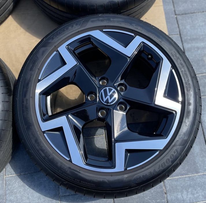Jate Golf 8 R17 ca si NOI 225/45R17 DOT2025 FACTURA