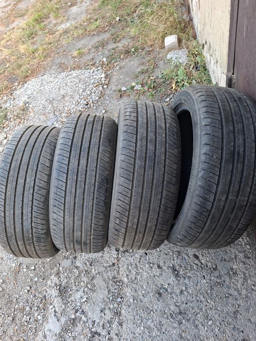 Продам шины 255/45/20 данлоп