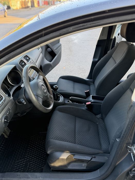 VOLKSWAGEN Golf 2010 — imagine 5