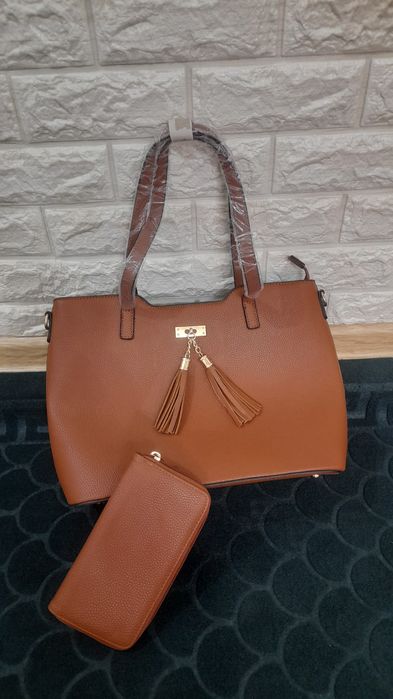 Сумки продаются.