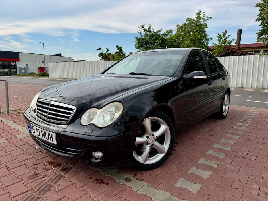 MERCEDES-BENZ C-Class 2005 — imagine 3