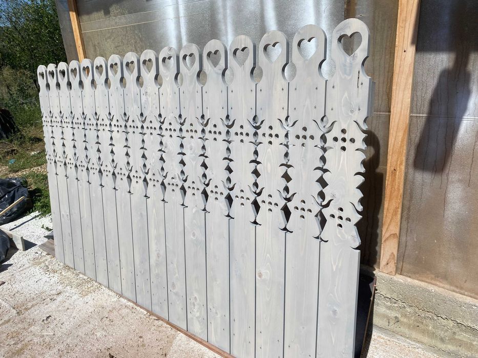 Pergole lemn. Garduri lemn, Obloane lemn .Jardiniere