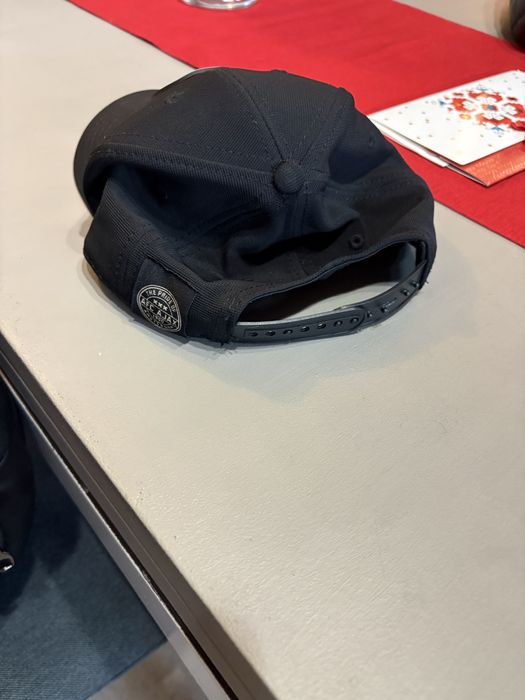 Шапки на boss,new era,nike,ajax