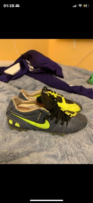 Adidasi de fotbal nike nr42