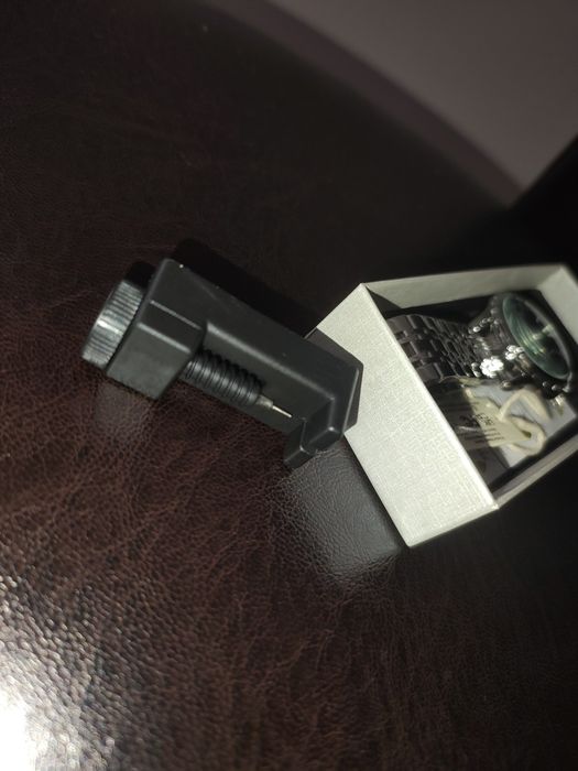 Ceas Pablo Raez – Argintiu (Model clasic elegant)