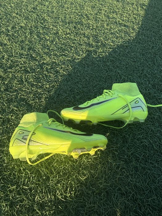 Бутсы Nike Mercurial