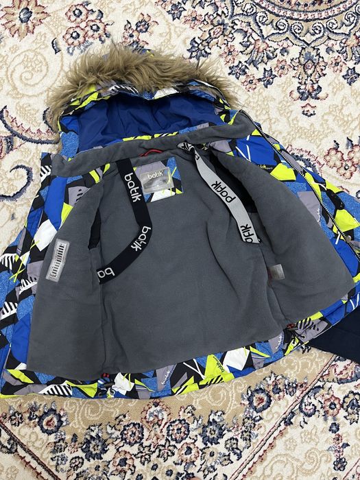 Продам куртку для мальчика 98 см