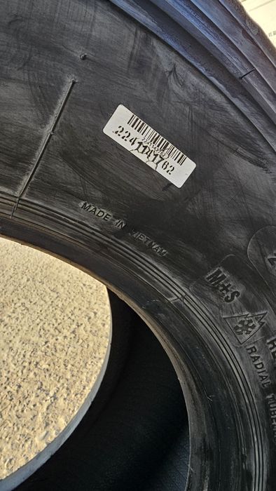 Продам Грузовую Шину ROADX