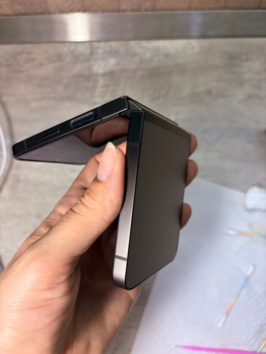 Samsung Z Flip 6