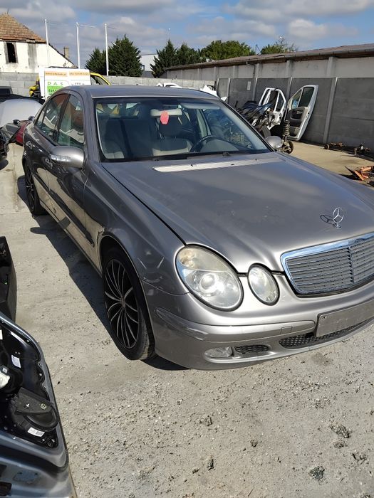 Fata complecta mercedes e211