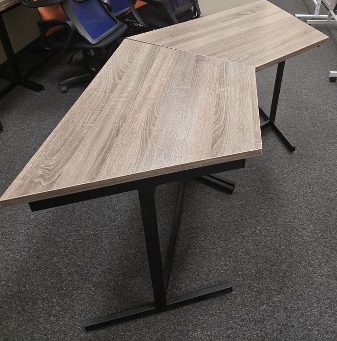 Столы офисные в отличном состоянии