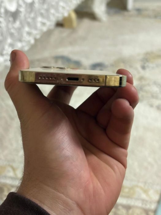 Айфон.   12.  Про