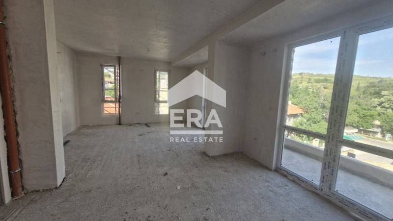 Продава се Тристаен апартамент в Варна, Владислав Варненчик - 106 кв.м за 1131 €/кв.м - Снимка #2