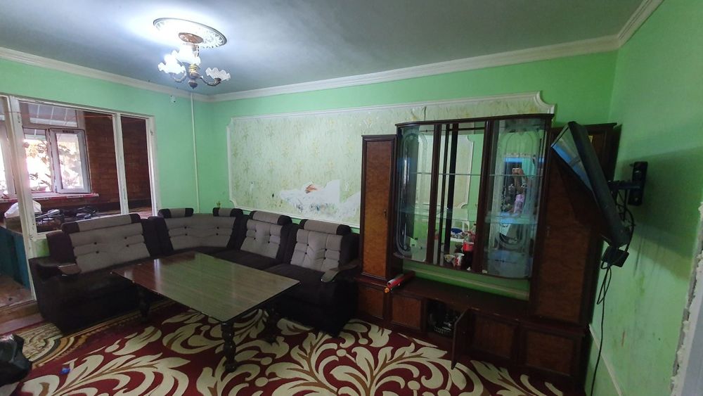 Стенка мяхкий диван уголок сотилади