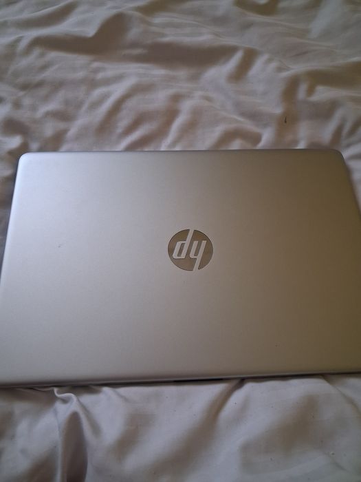 Vand/schimb laptop hp i5 12gen