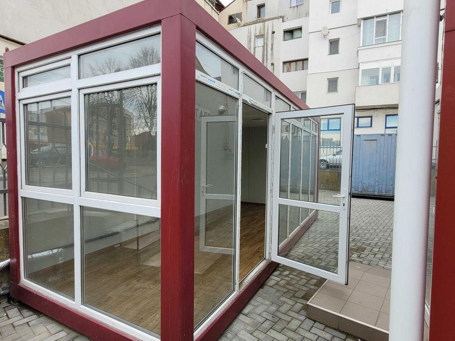 Vand container comercial 6x2,4 m locatie Podu Iloaiei-piata