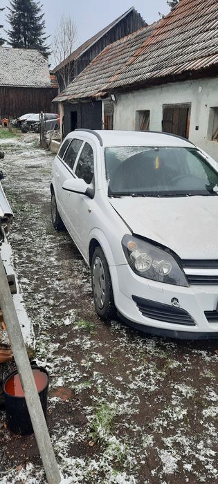Dezmembrez Opel Astra H 1.9 Cdti Z19DT