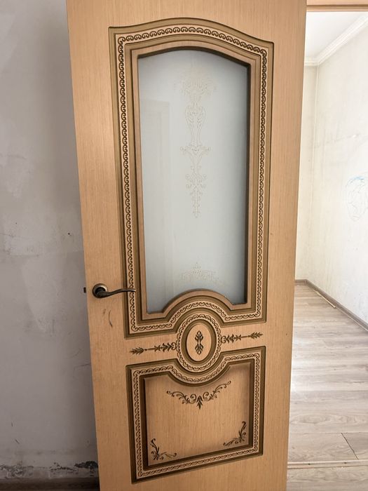 Есіктер сатылады б/у