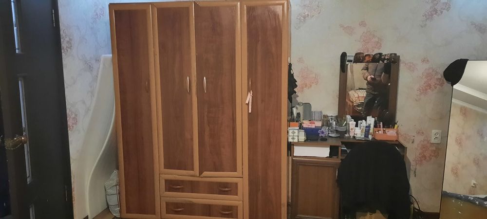 Продам кровать. Шкаф