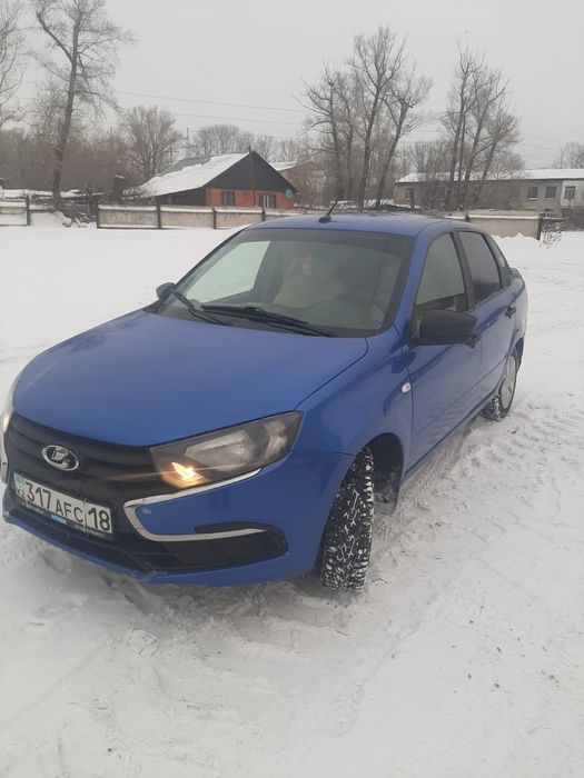 Продам машину гранта.