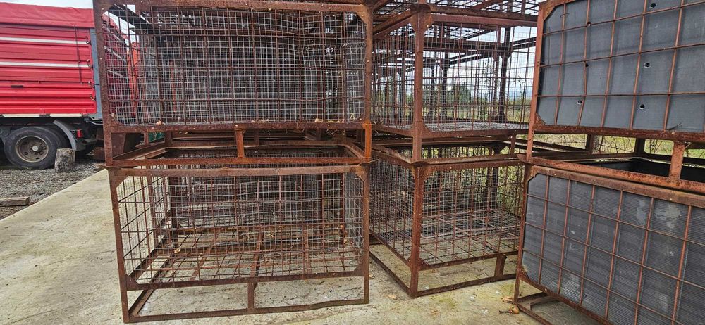 Продавам  метални бокс палети