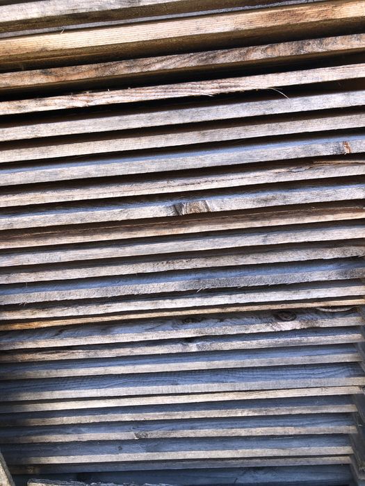 Vand scândura uscata 4m cubi 4m lungime pe 10cm grosime