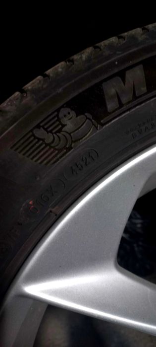 18 цолови джанти с летни гуми Michelin 225/50/18