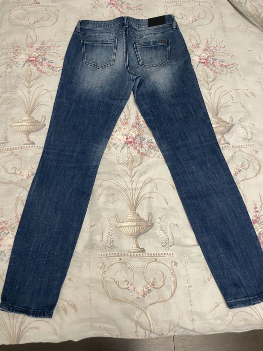 Джинсы Армани 28