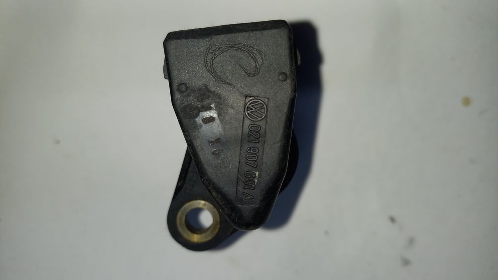 Датчик распредвала на Гольф Шаран