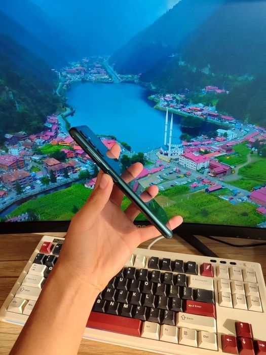 Samsung A04s dastavka bor