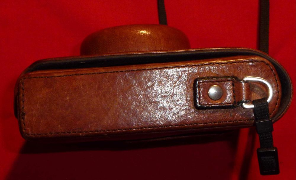 Прекрасен,оригинален от чиста кожа калъф за цифров фотоапарат Leica