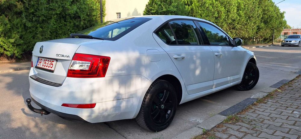 Skoda Octavia 2015 benzina, este inmatriculata