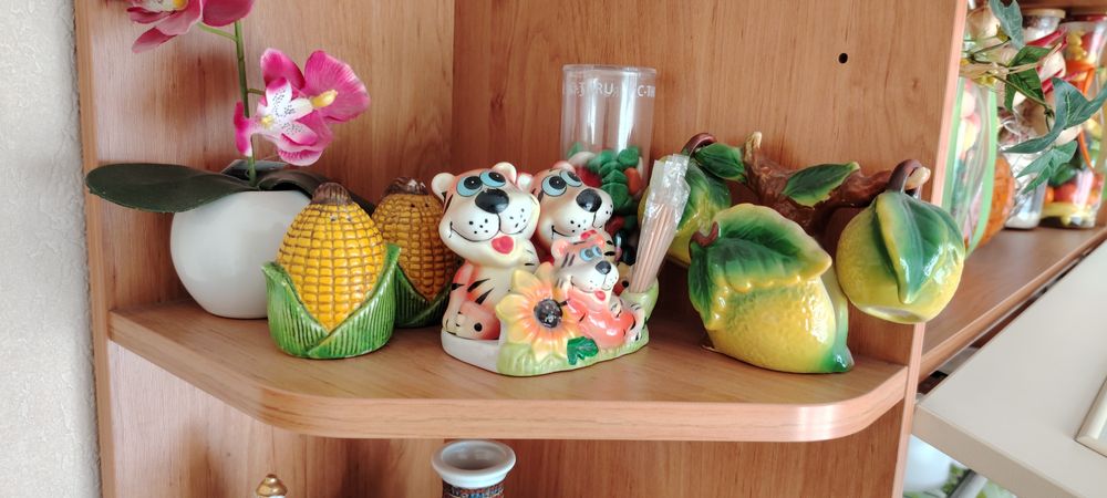 Продам солонки керамические, торг,, торг